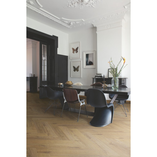Виниловое покрытие Quick-Step Pristine Herringbone (елка) Fall oak brown SGHBC20334 (2,5 мм)