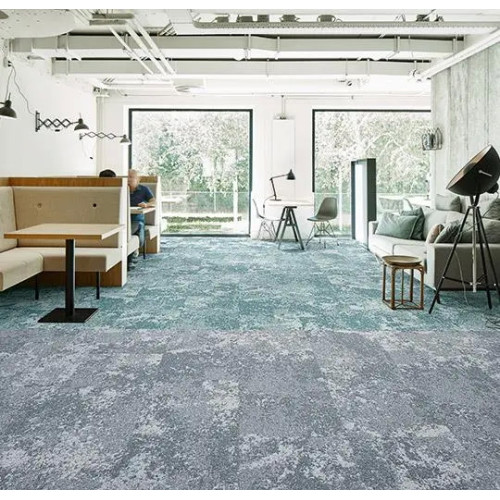 Ковровая плитка Tessera Cloudscape 3401 light airs