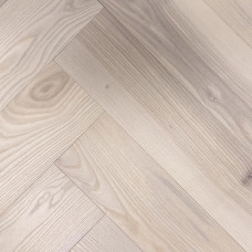 Паркетная доска UNIVERSE Ясень Ваниль (herringbone)